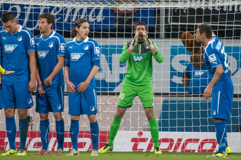 Lautstarle Anweisungen der Nummer eins