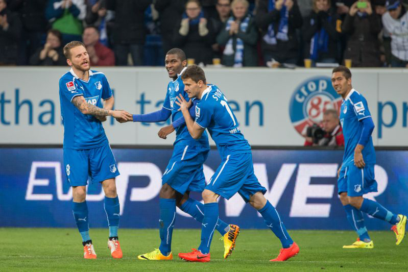 Freude über den 2:1 Führungstreffer von Modeste