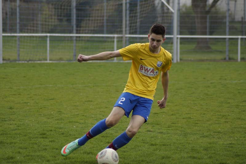 Patrick Hartmann treibt den Ball nach vorn