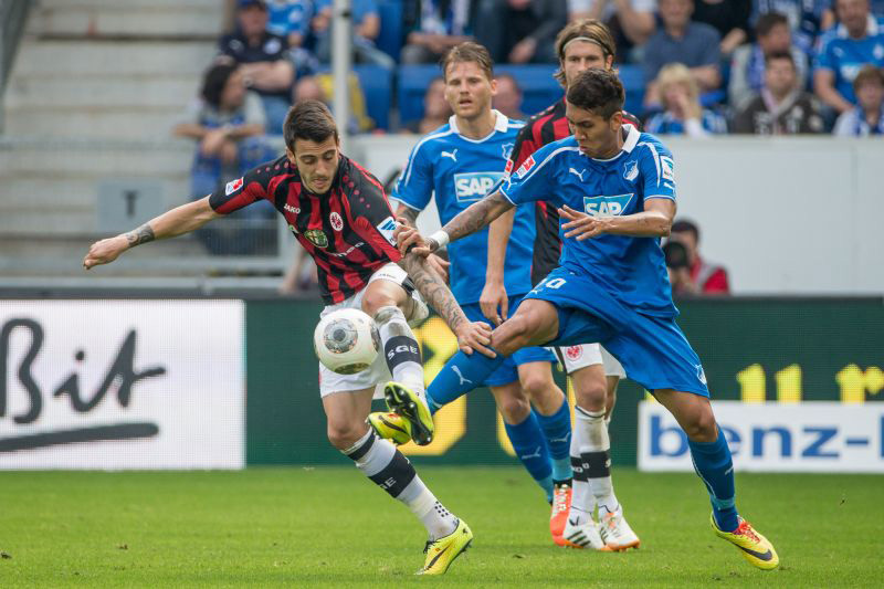 Duell zwischen Roberto Firmino (re.) und Joselu