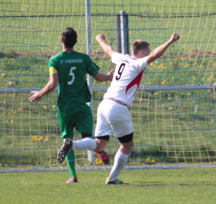 Torjubel zum 2:0 bei Jonas Scheurer