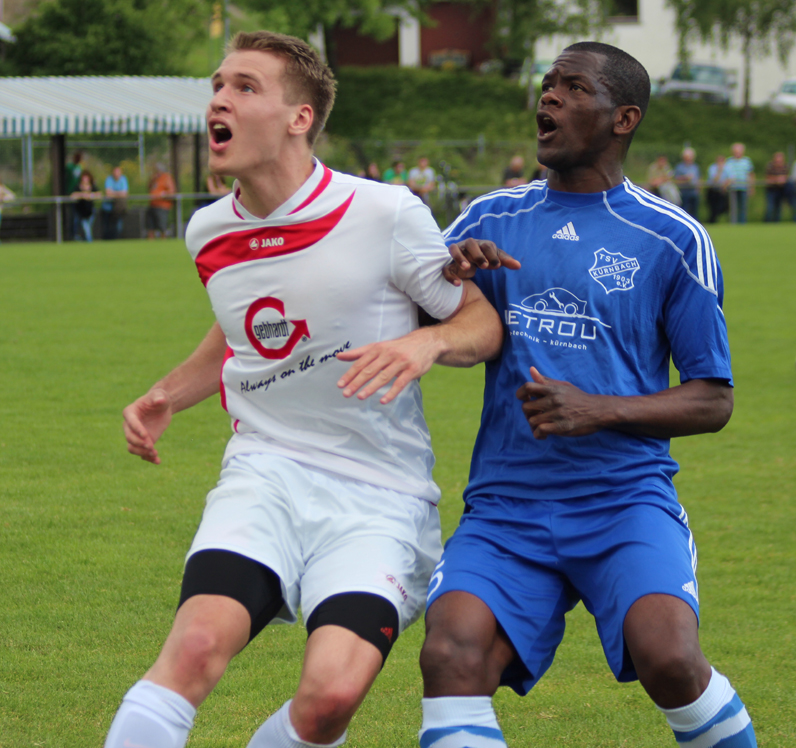 Gespannte Blicke in Richtung Ball