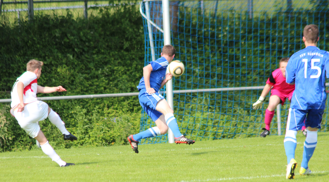 Jörn Wetzel schießt knapp drüber