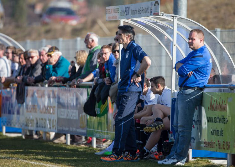 SV-Coach Joachim Heger und Spielausschuss Markus Mrasek (re.)