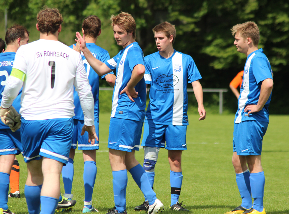 Die Spieler der 2. Mannschaft nach dem 4:2 Erfolg in Kürnbach