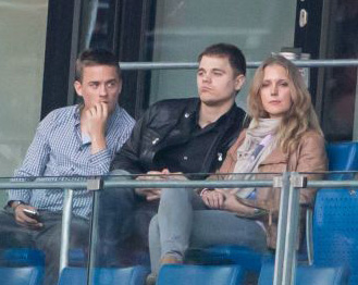 Boris bei seinem ersten Besuch im Stadion nach dem schweren Unfall