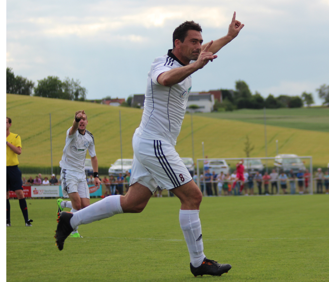 Die Entscheidung: Kreuzer bejubelt seinen zweiten Treffer