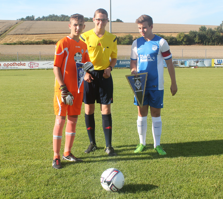 Wimpeltausch der Spielführer