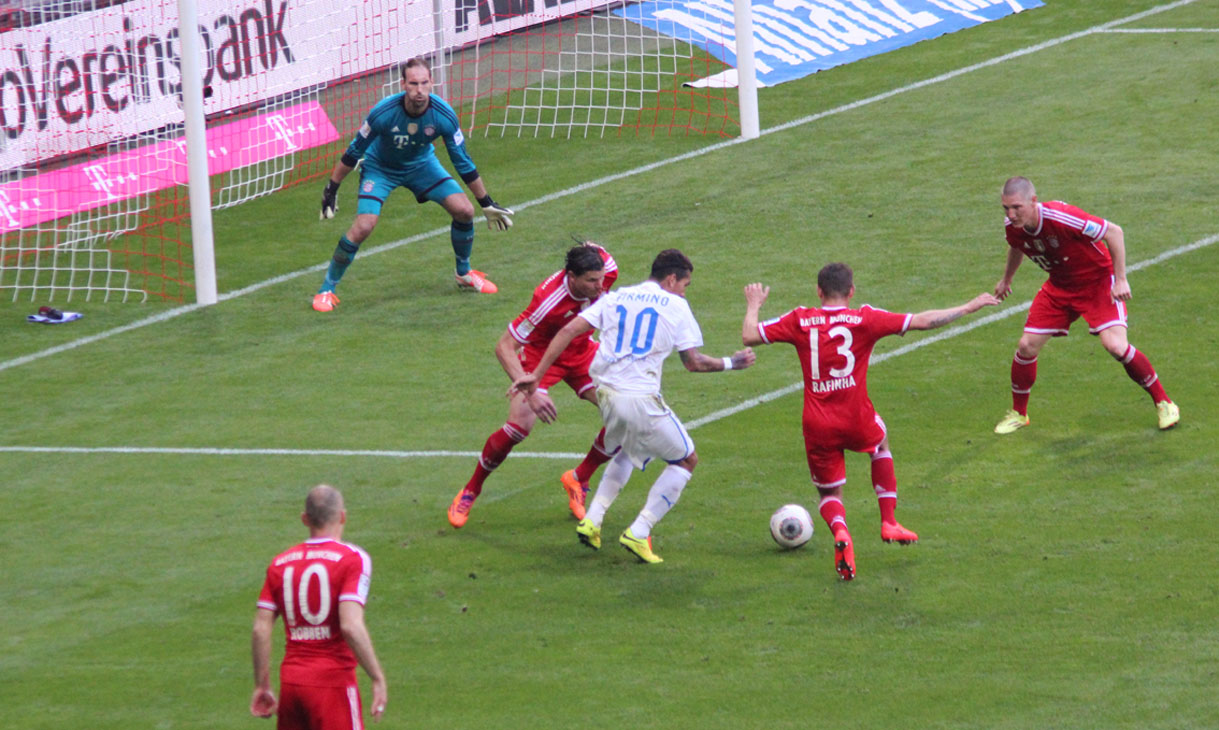 Firmino gegen die gesamte Bayern-Abwehr