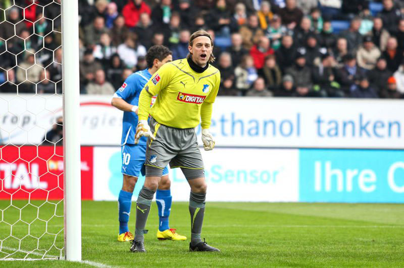 Gespannter Blick zum Ball