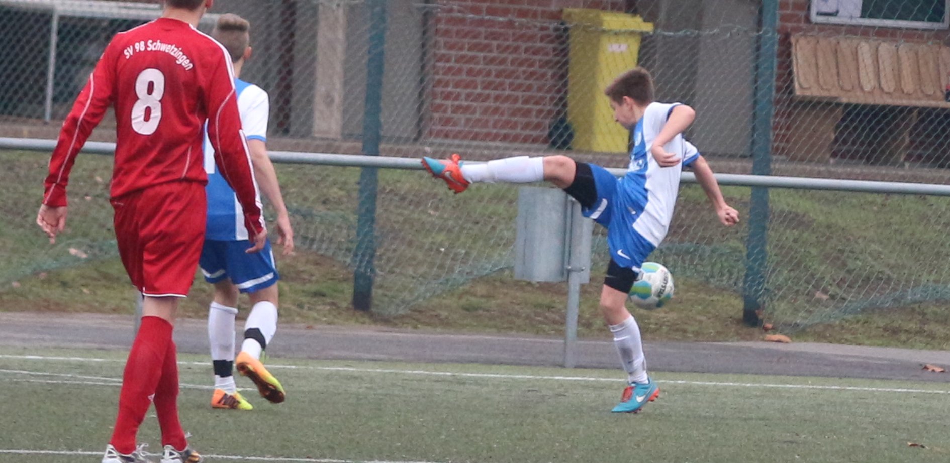 Nils Reißfelder vergibt den möglichen 2.2 Ausgleich