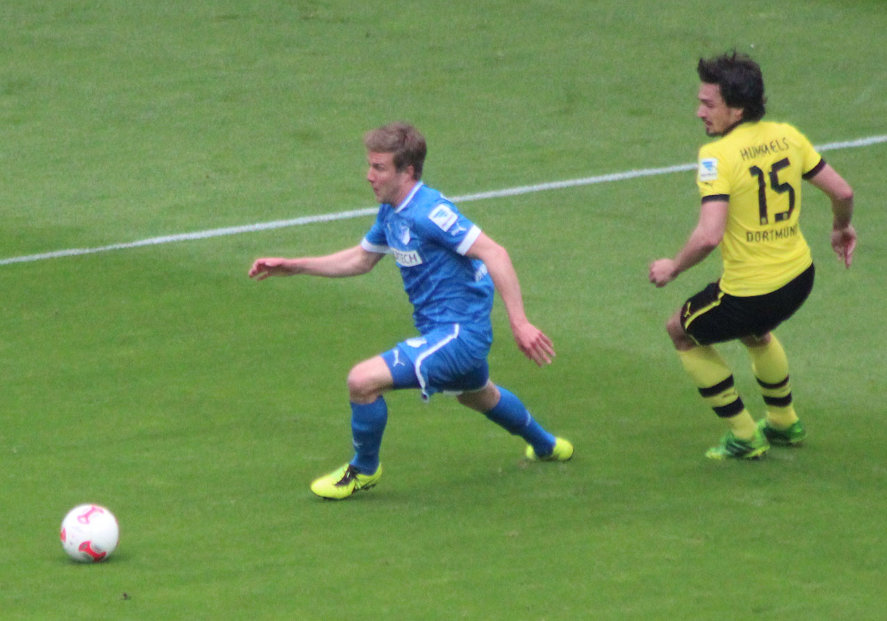 Schipplock enteilt Mats Hummels