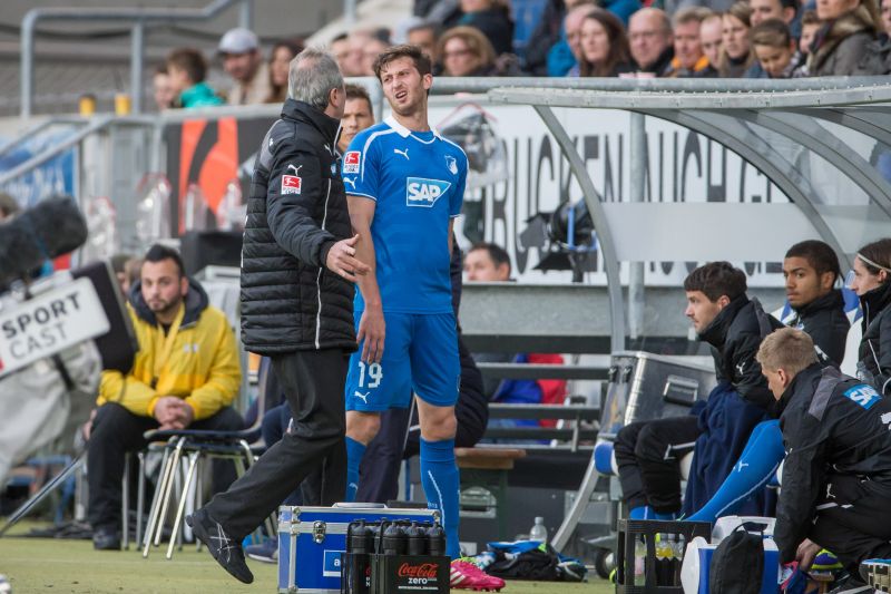 Diskussionen am Spielfeldrand
