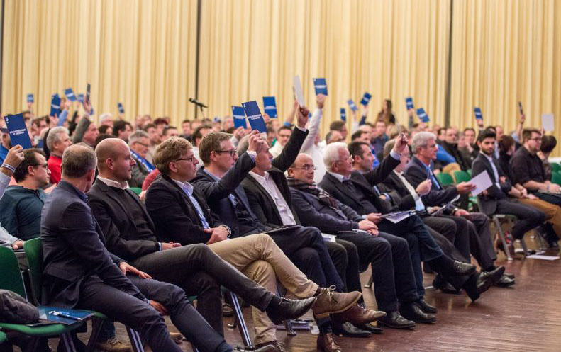 ... die wahlberechtigten Mitglieder waren sich alle einig