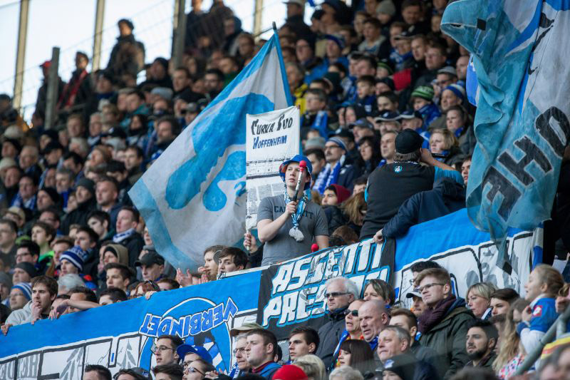 Stimmungsvolle TSG-Fankurve