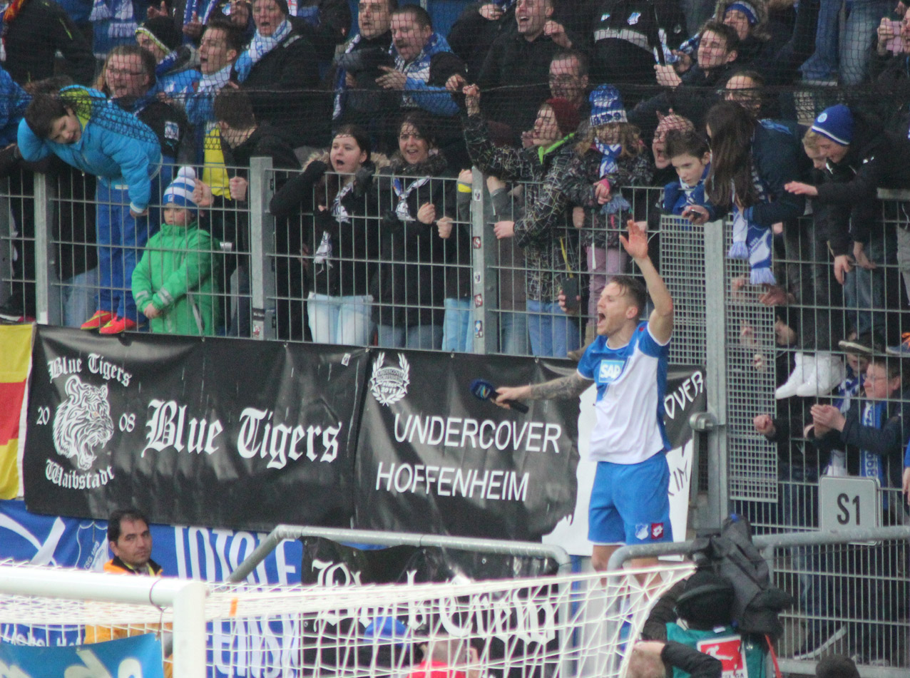 Polanski auch am zaun als Taktgeber