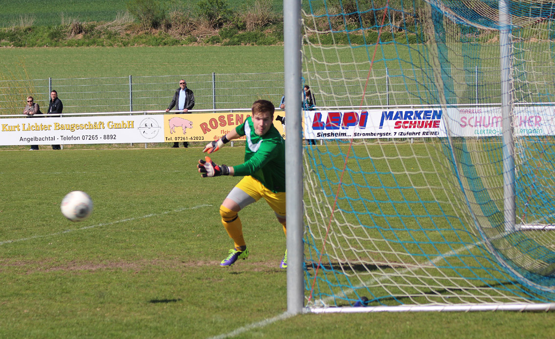 Michelfelds 1:0 Führung per Freistoss