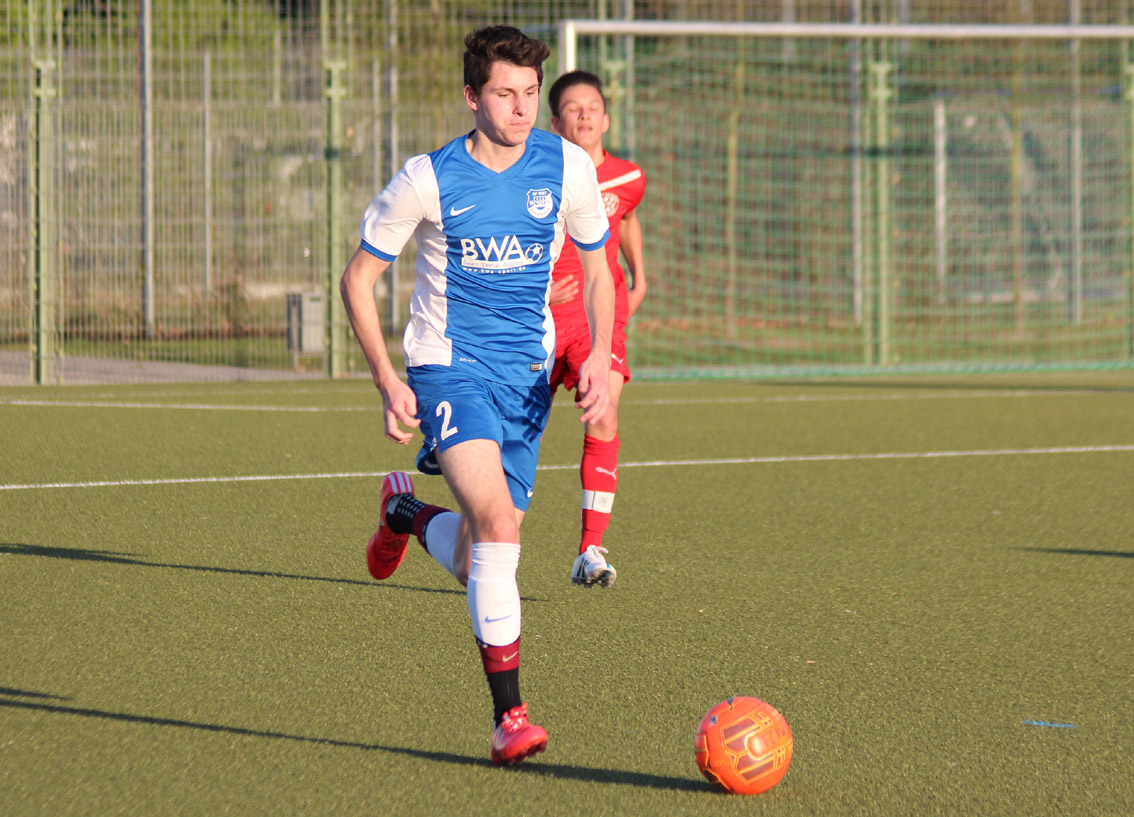 Patrick Hartmann treibt den Ball nach vorn