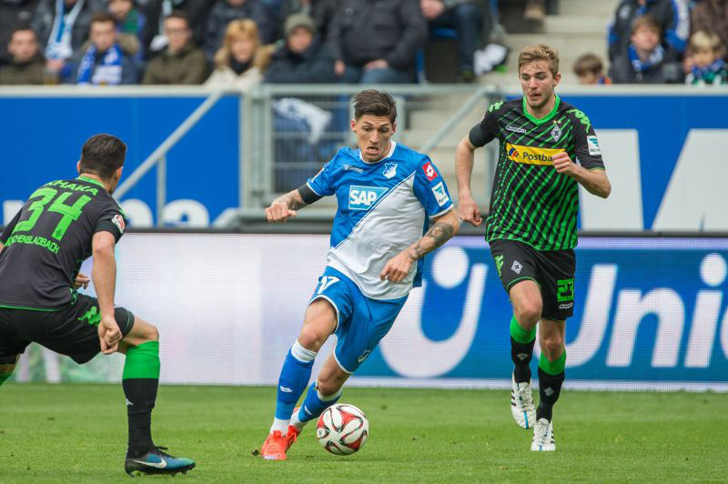 Zuber im Dribbling gegen Gladbach