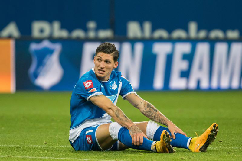 Zuber erschöpft am Boden