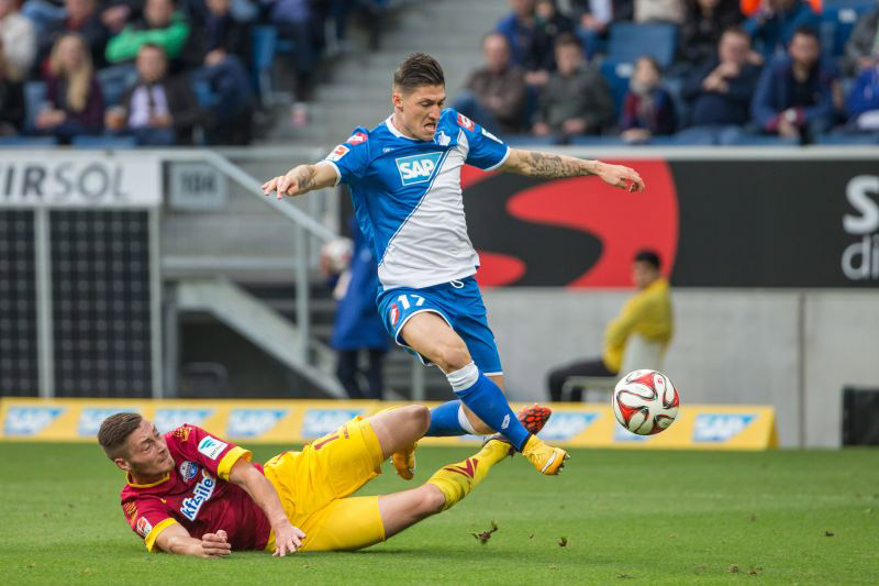 Zuber enteilt seinem Gegenspieler