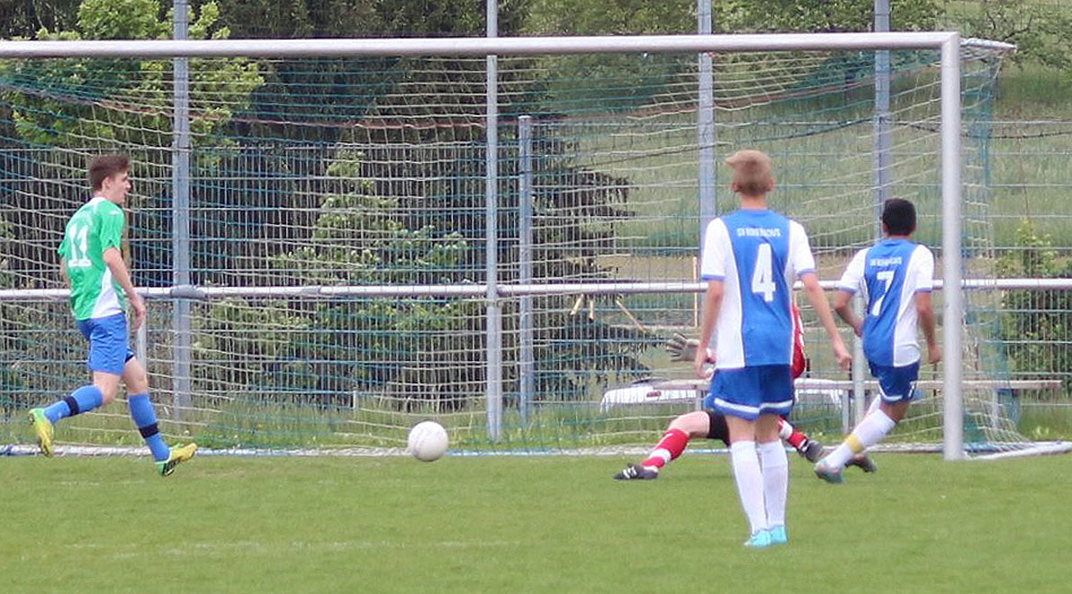 Sindi Saler vergibt freistehend die große Ausgleichschance für den SV