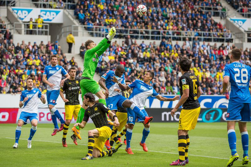 Eine von vielen packenden Strafraumszenen