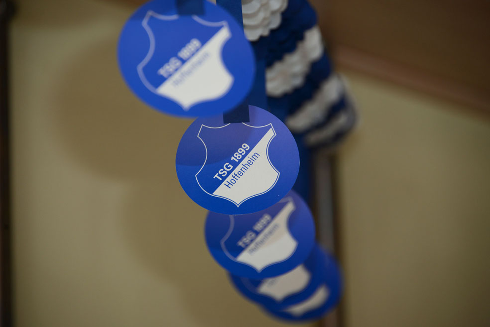 Nette und harmonische Atmosphäre in blau-weißer Umgebung