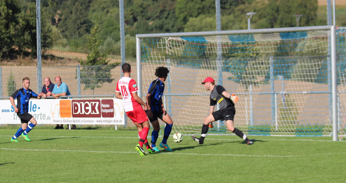 Martins de Soussa erzielt mit der Hacke das 5:1