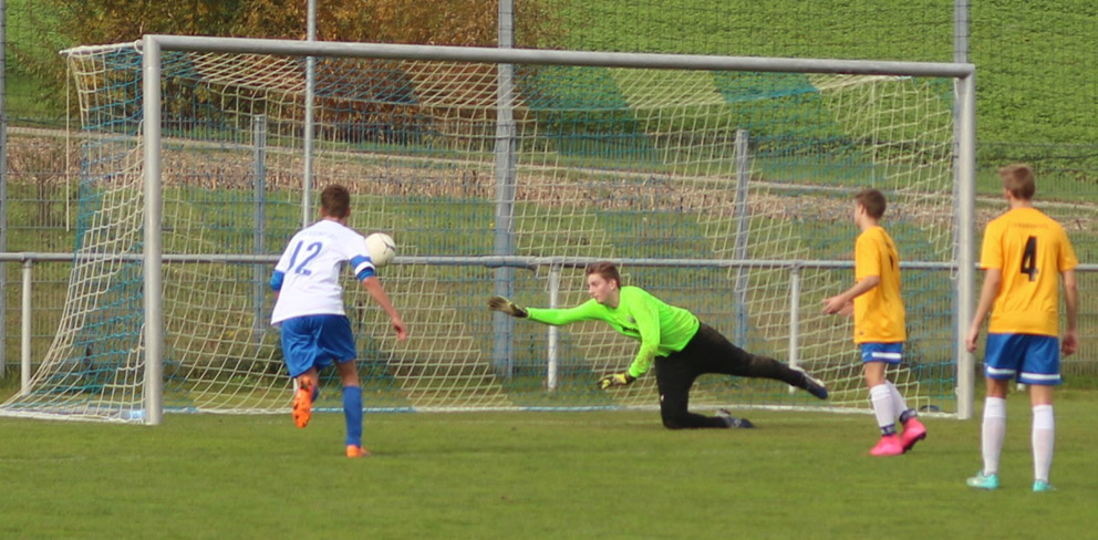 Steinsfurts Ehrentreffer durch zum zwischenzeitlichen 1:4