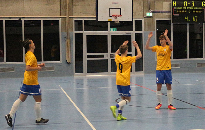 Freude bei Jannis Weber (Re.), Dominik Schock und Jan-Gabriel Dewald (li.) nach einem Torerfolg für Rohrbach/S. 2
