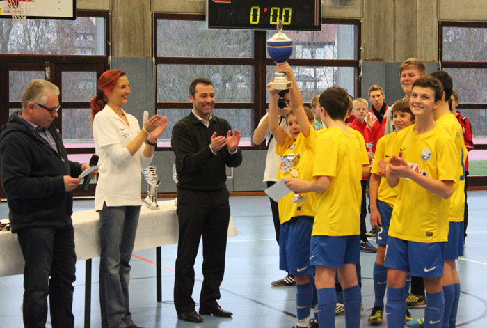 Die Pokalübergabe - der Höhepunkt jede Turniers