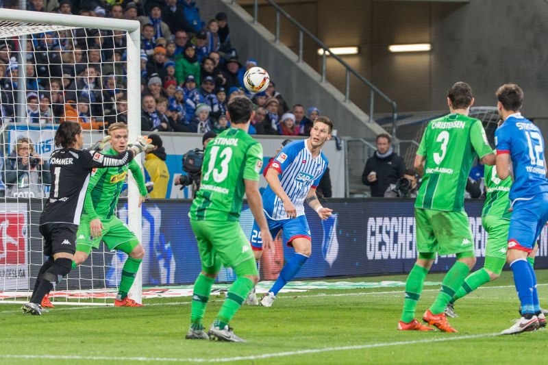 Niklas Süle vergibt eine gute Torchance