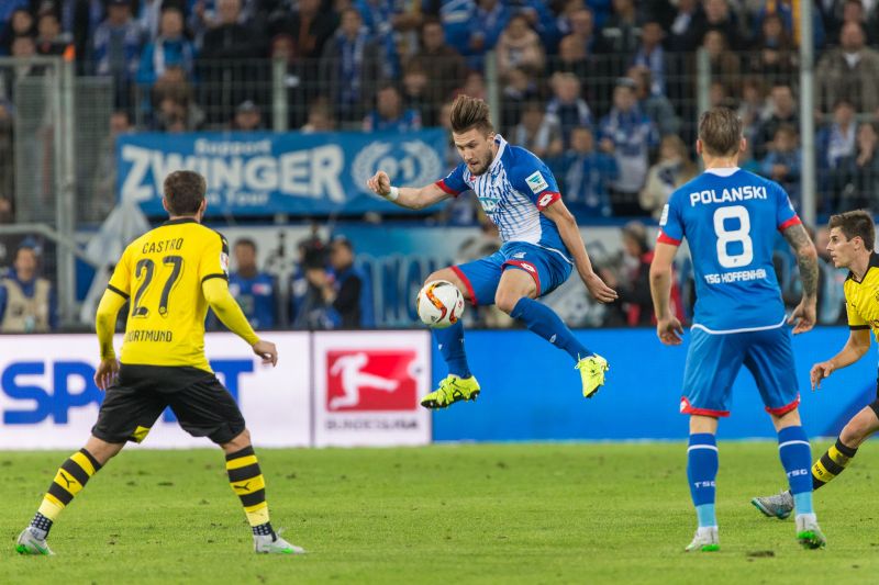 Ermin Bicakcic im Duell mit Dortmunds Castro