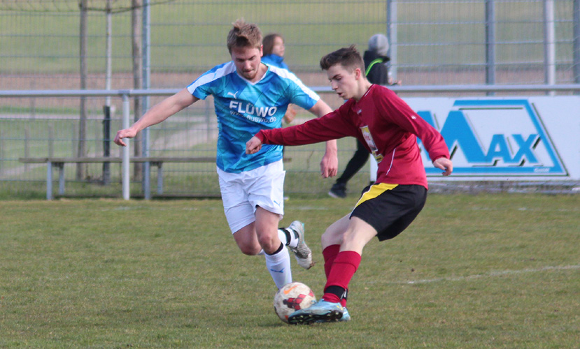 Philipp Öhler (re.) brachte die SG Rohrbach/Sinsheim früh in Führung