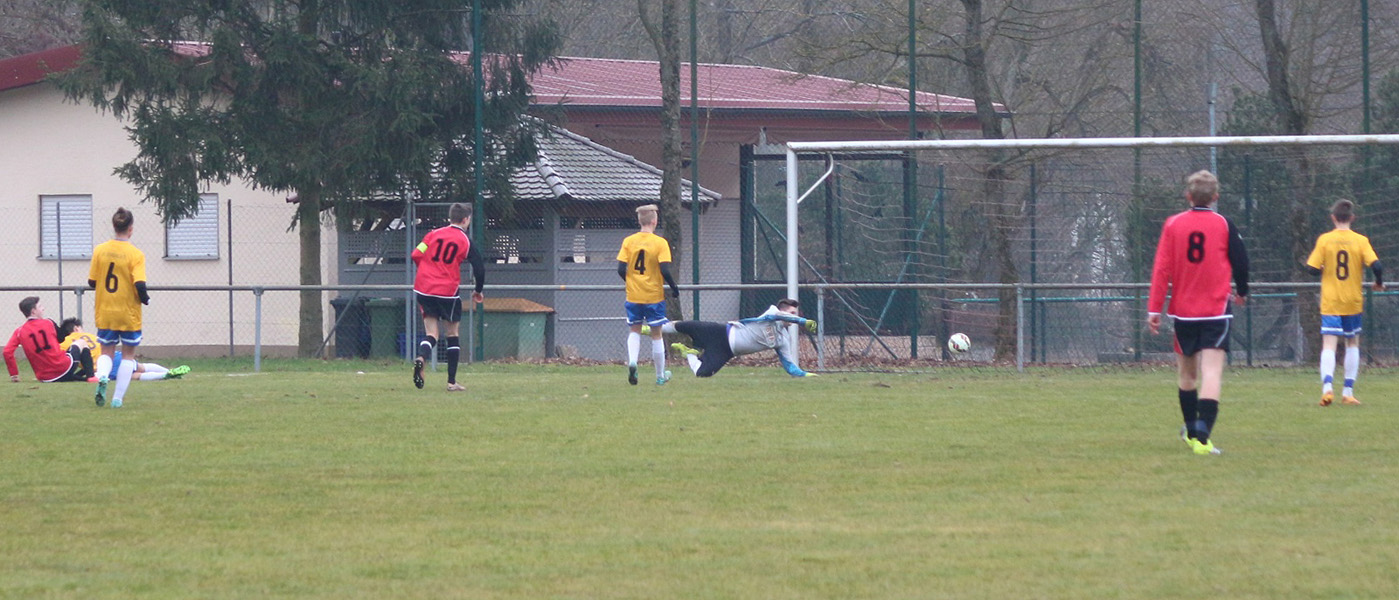 Die SG geht in der 40. Minute überraschend 1:0 in Führung