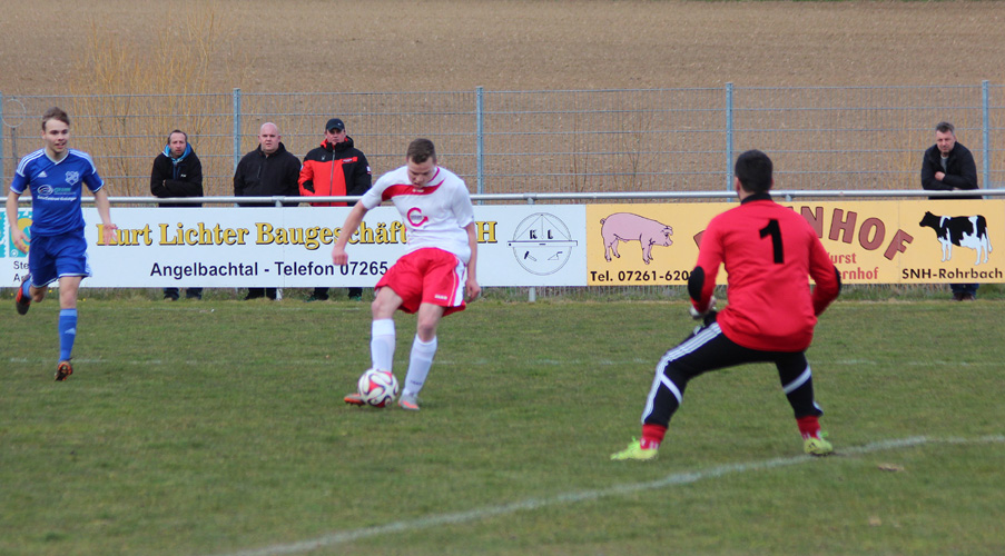 Rohrbachs Häde vergibt freistehend vor TW Kreuzer den Ausgleich