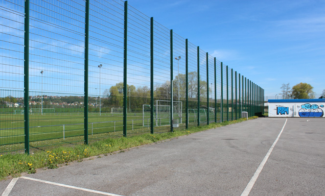Südliche Ansicht mit Containerbereich