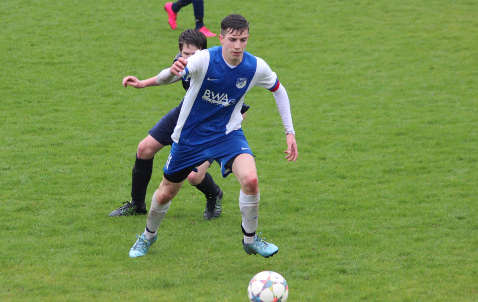 Philipp Öhler lieferte sich packende Zweikämpfe im Sturmzentrum