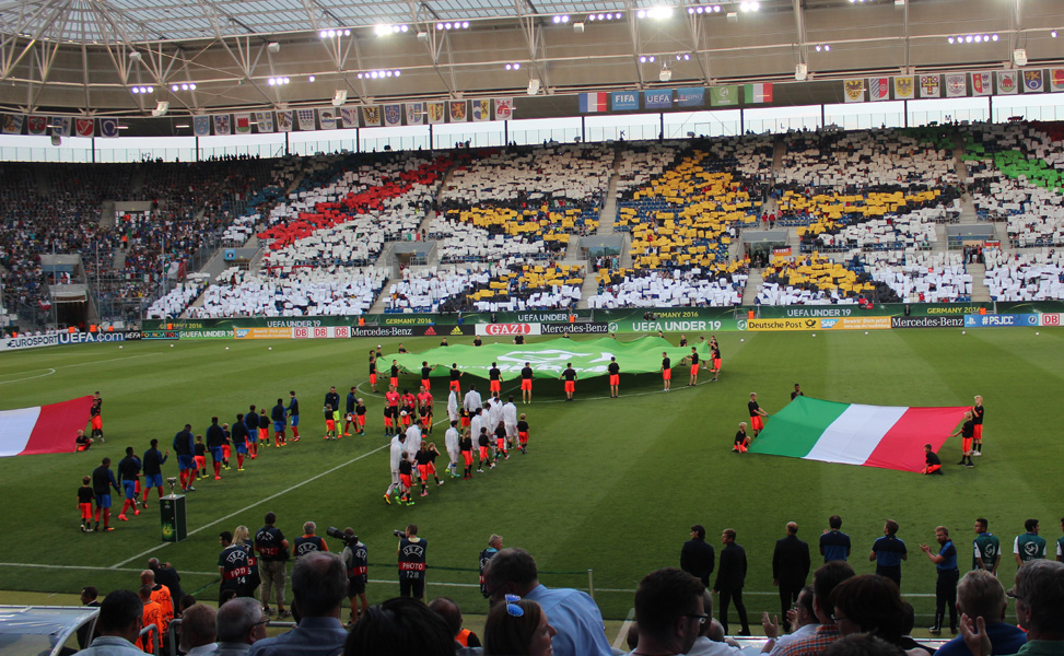 Die Nationalhymnen erklicken ...