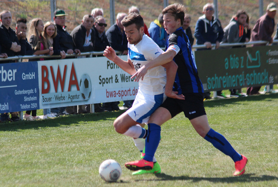 SV-Kapitän Rico Unser (re.) zählt zu den Stützen im Team des SVR