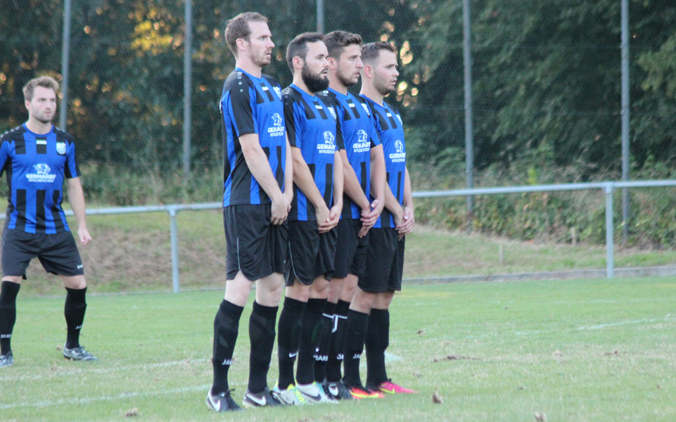 Unüberwindbare SV-Mauer beim Freistoss