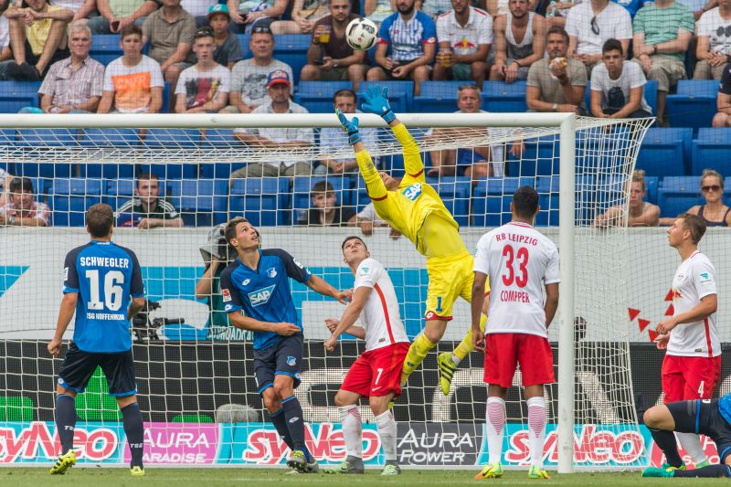 TSG-Keeper Oliver Baumann bewahrte sein Team mit glänzenden Paraden vor weiteren Gegentreffern