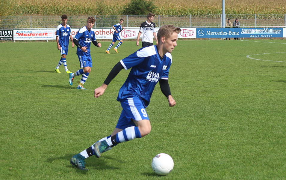 Sebastian Auer im Konterspiel