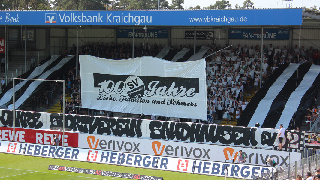 Sandhausens Fankurve feiert das 100-Jährige Jubiläum