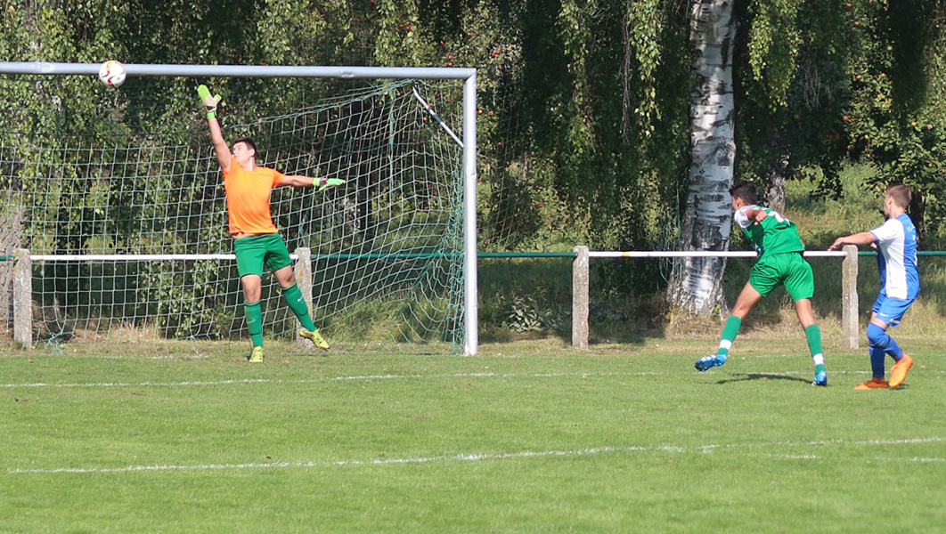Lattentreffer für die SG durch Dominik Schock
