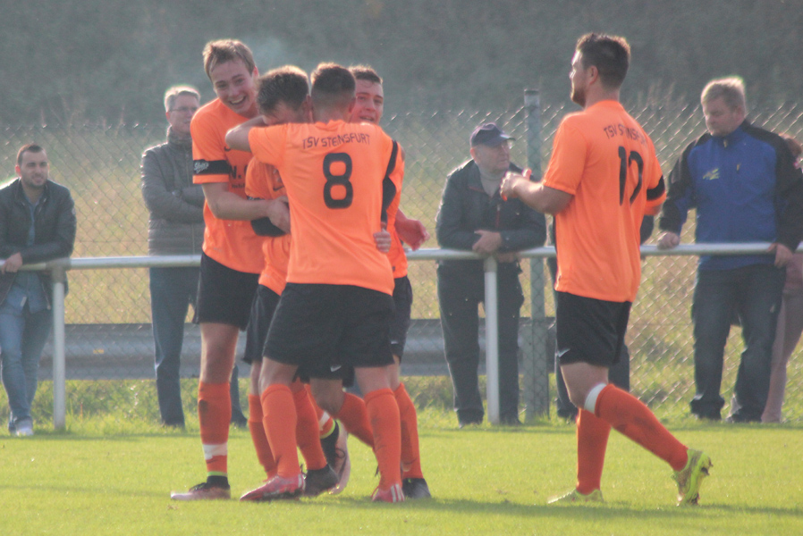 Torjubel bei den Steinsfurtern