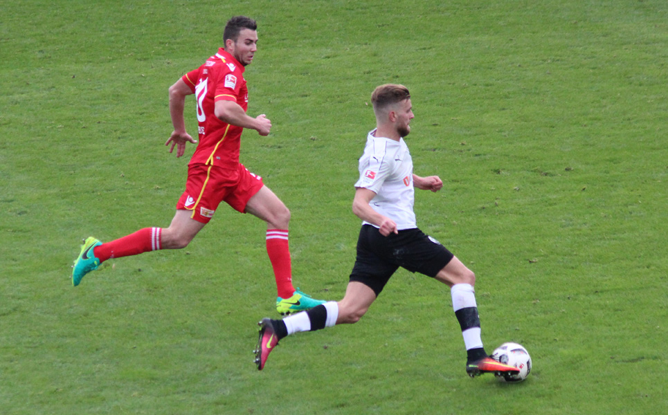 Lucas Höler (re.) zählte zuletzt gegen Berlin zu den Aktivposten beim SVS