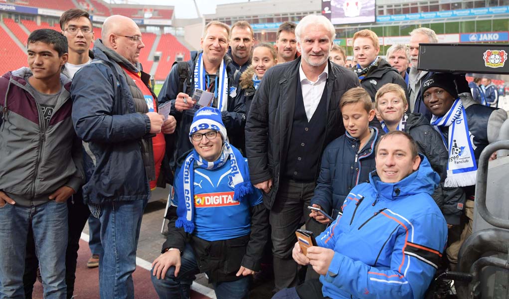 Gruppenfoto mit Rudi Völler