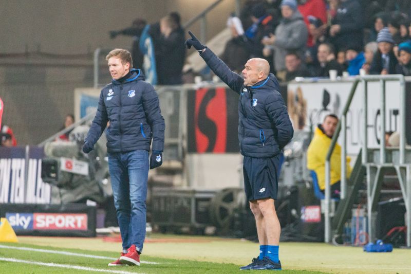 Traineranweisungen vom Spielfeldrand